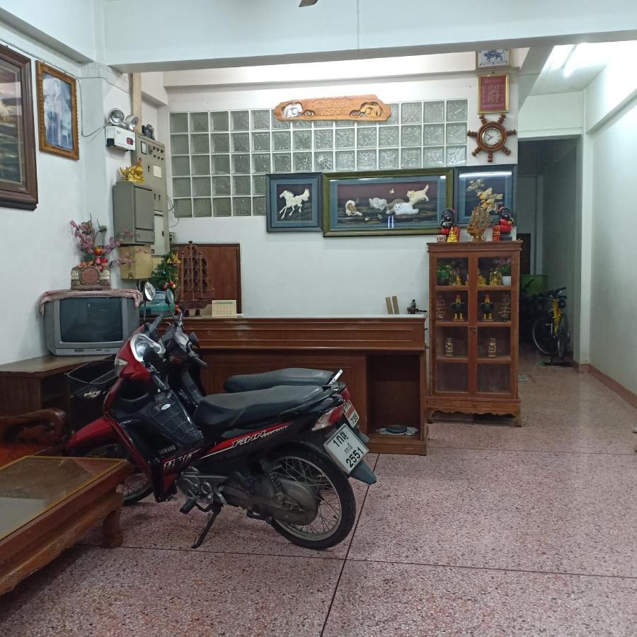Rc Apartment Krabi Bagian luar foto